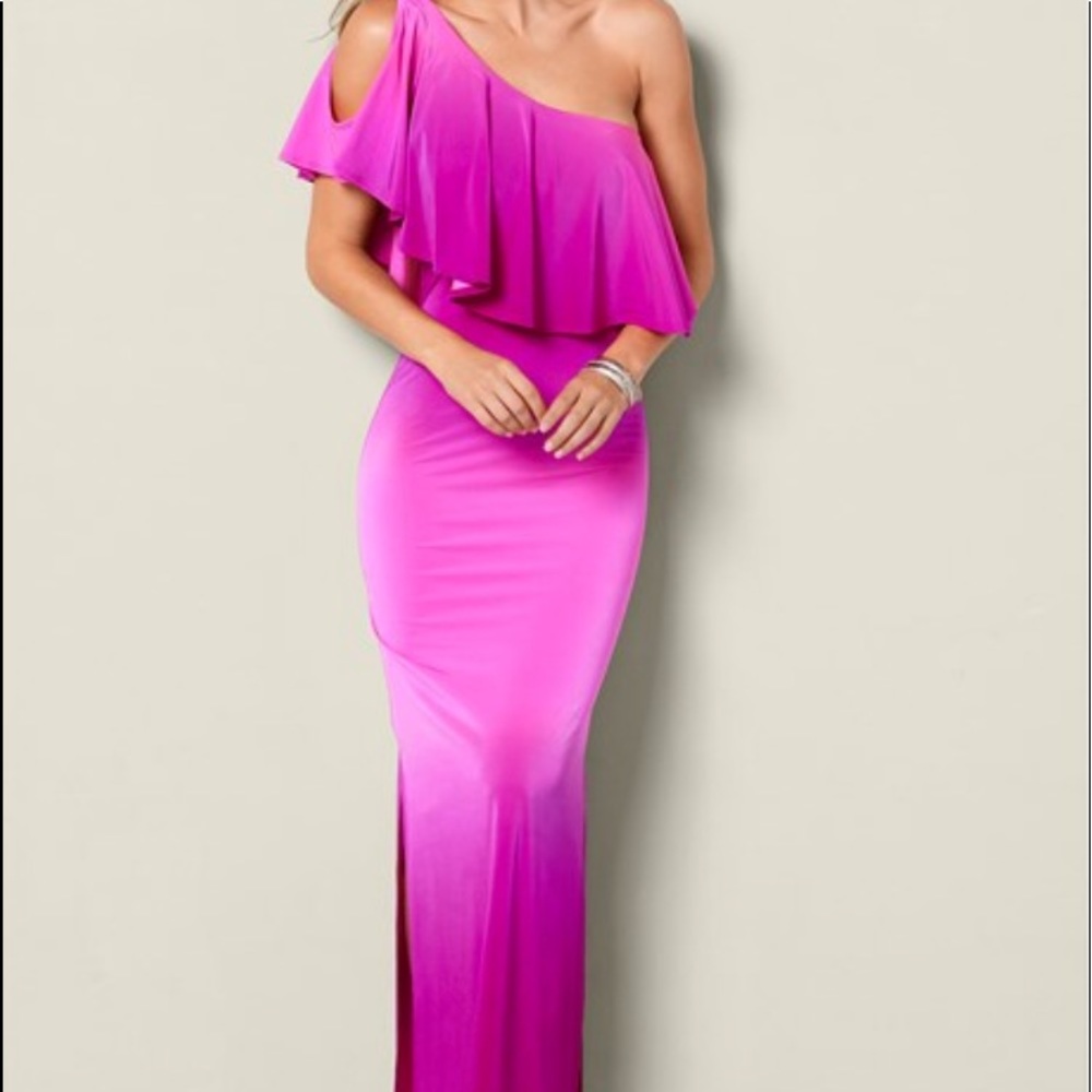 NWOT Venus ombré Fuschia dress